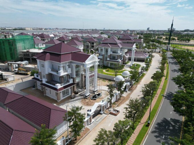 Villa For Sale Borey Peng Huoth- King A Villa បុរី​ប៉េង ហួត