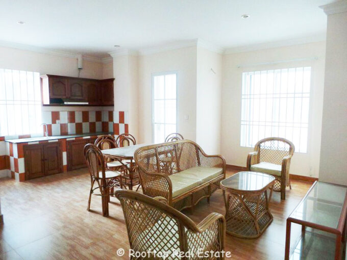 2 Bedrooms Apartment for Rent in Chamkarmon