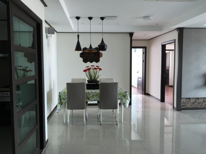 3-bedroom condo for sale in BKK1