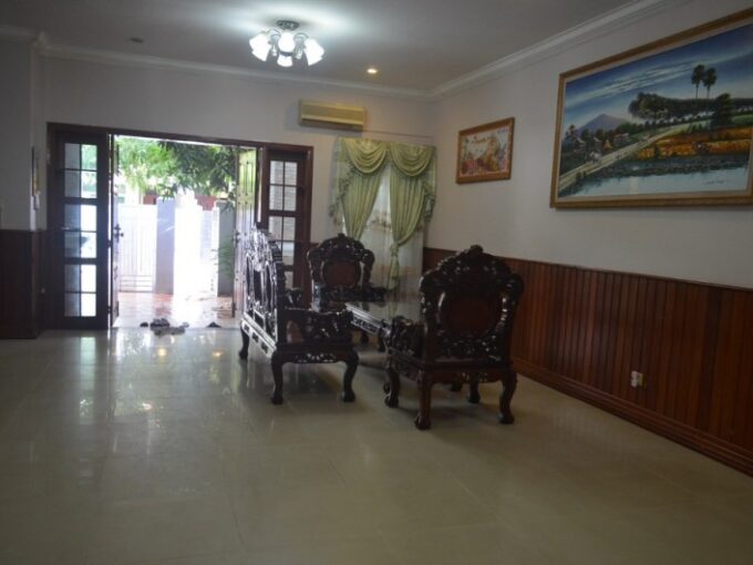 4 Bedrooms villa For Rent In Tonlebasac