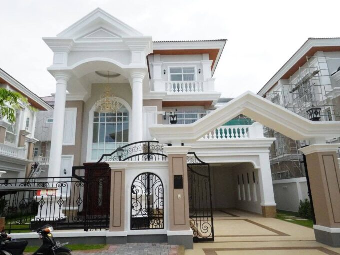 Beautifully Price  A Villa  For Sale In Borey Peng Huoth Boeng Snor On Project  Eco Melody