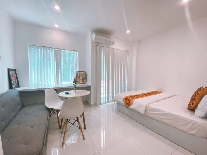 Best Location Service Studio Apartment for rent in BKK is available now