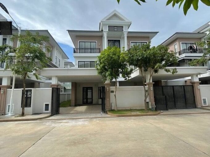 Brand New Twin A villa for Rent in Borey Peng Houth Boeng Snor