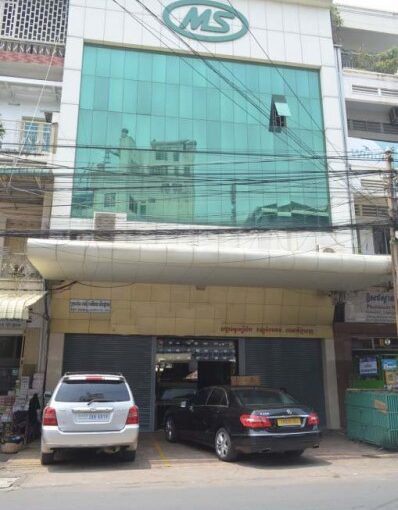 Commercial Building For Rent Near Olympich Market