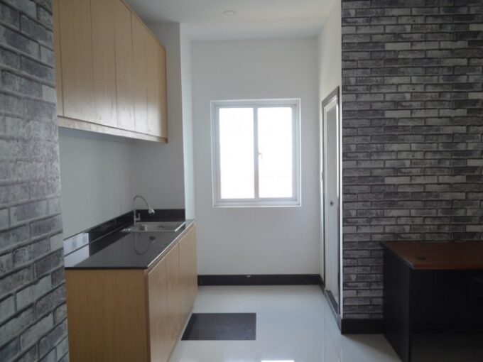 Condo with One Bedroom For Sale Near Boeung Trabek Plazza Shopping Center