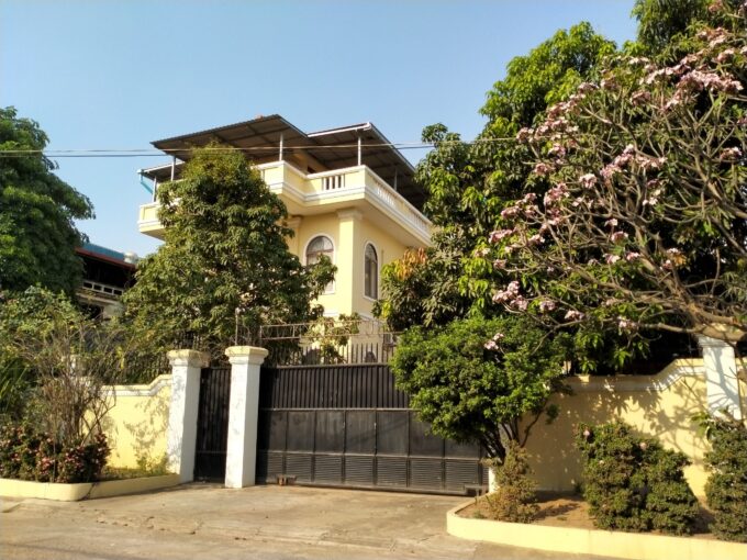 Five Bedrooms Villa for rent in Toul Kork