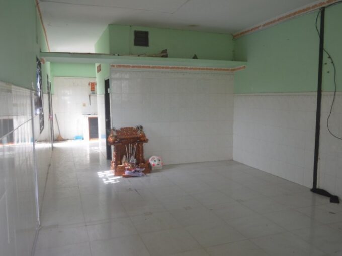 Flat house on 2nd floor for sale in Toulkork