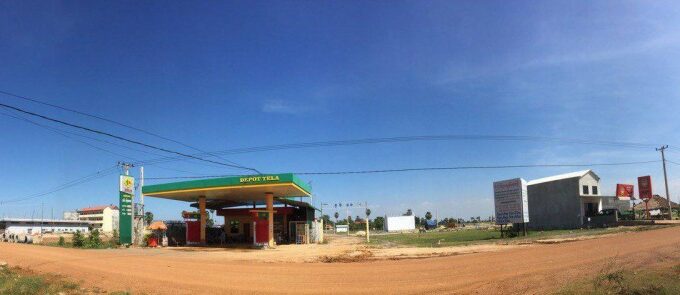 Gasoline station and land for sale In Baek Chan