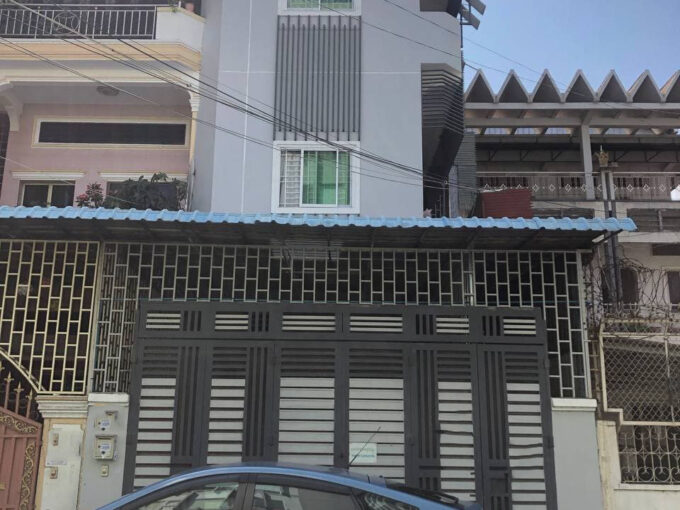 Ground floor House For Rent  in Phnom Penh City Near IFL University