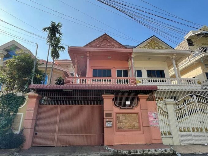 Large House for Sale in Tuol Tumpong area