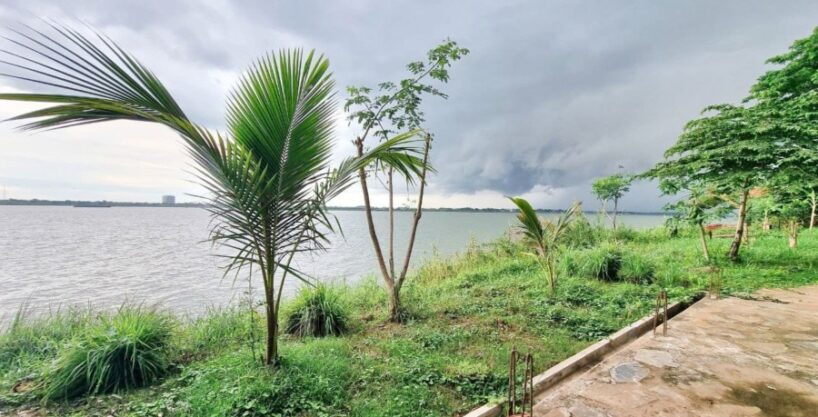 Luxury Villa & Land For Sale along Mekong River in Chroy Changvar