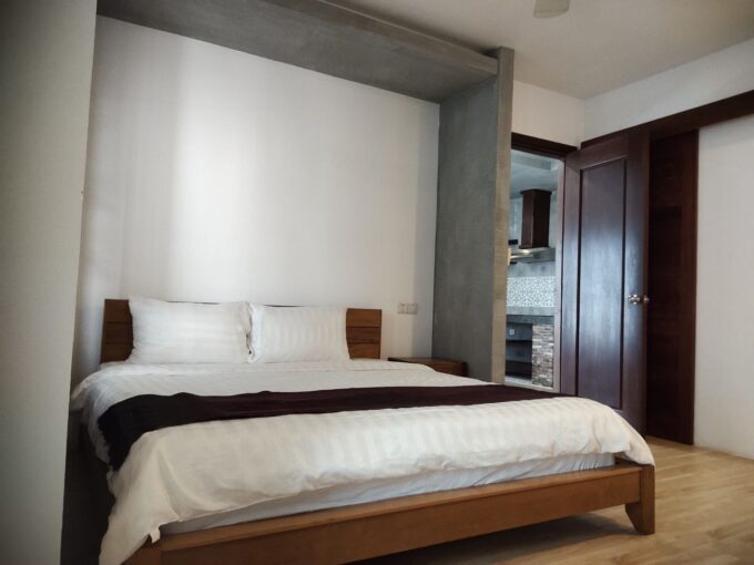 Modern One Bedroom Apartment Available for in Chamkar Mon