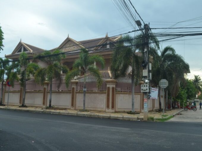 Nice villa For Rent In Toul Kork