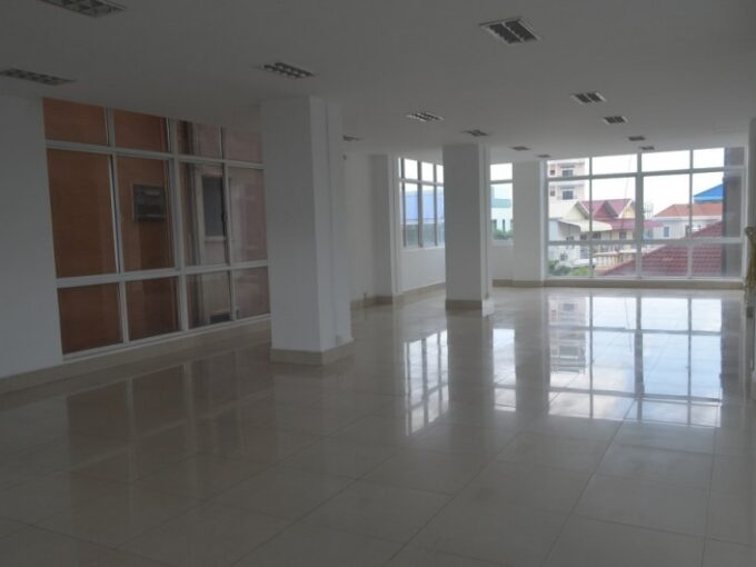 Office Space For Rent In Toek Thla On Main Road