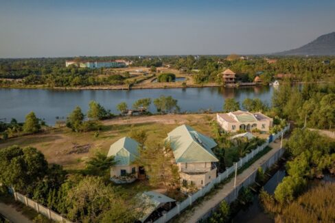 Riverside Villa in Kampot