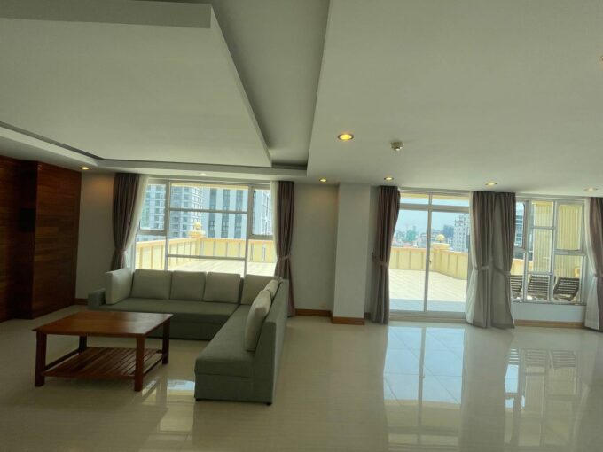 Spacious 2 Bedrooms Apartment for Rent in Khan Charmkamorn