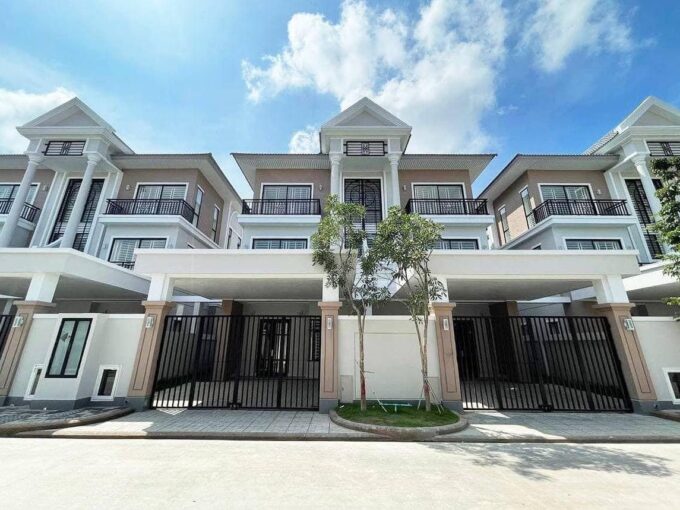 Twin A Villa For Sale In Borey Peng Huoth Boeng Snor The Eco Melody