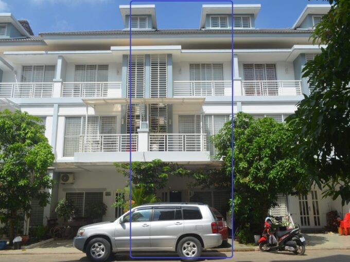 Twin house for sale at phnom penh thmey