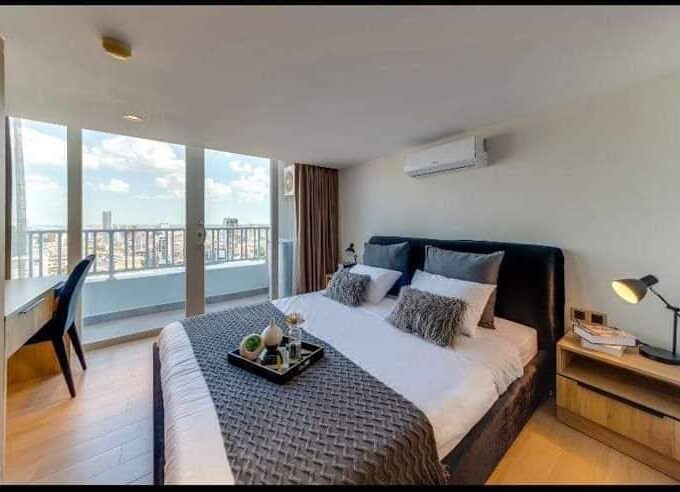 Very Nice One Bedroom Condominium with Gym Steam Swimming Pool and Sky Bar in Bkk3