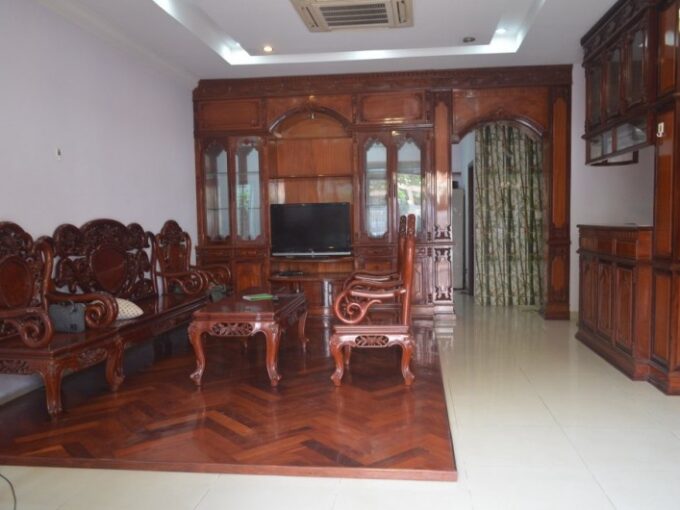 Villa for Rent with 4Bedrooms in Tonlebasac