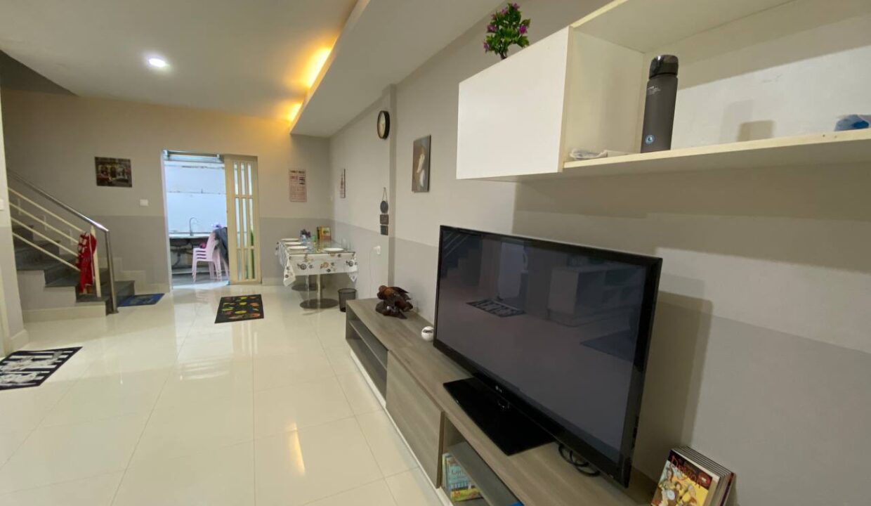 Fully Furnished 3 Bedroom Villa for Rent in Russey Keo TV