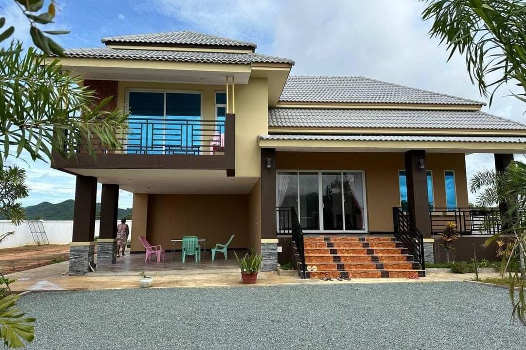 3 Bedroom House for sale in Kep