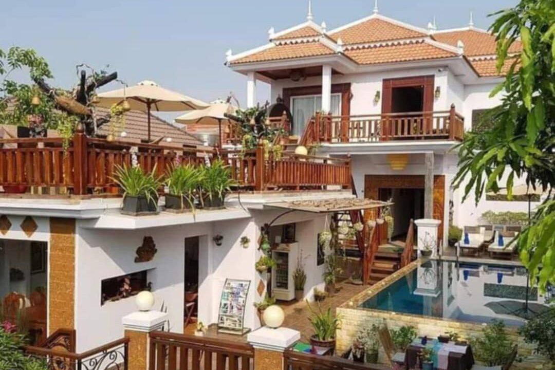 Own a piece of Siem Reap's charm! This fully furnished 15-room hotel is your gateway to a thriving hospitality business