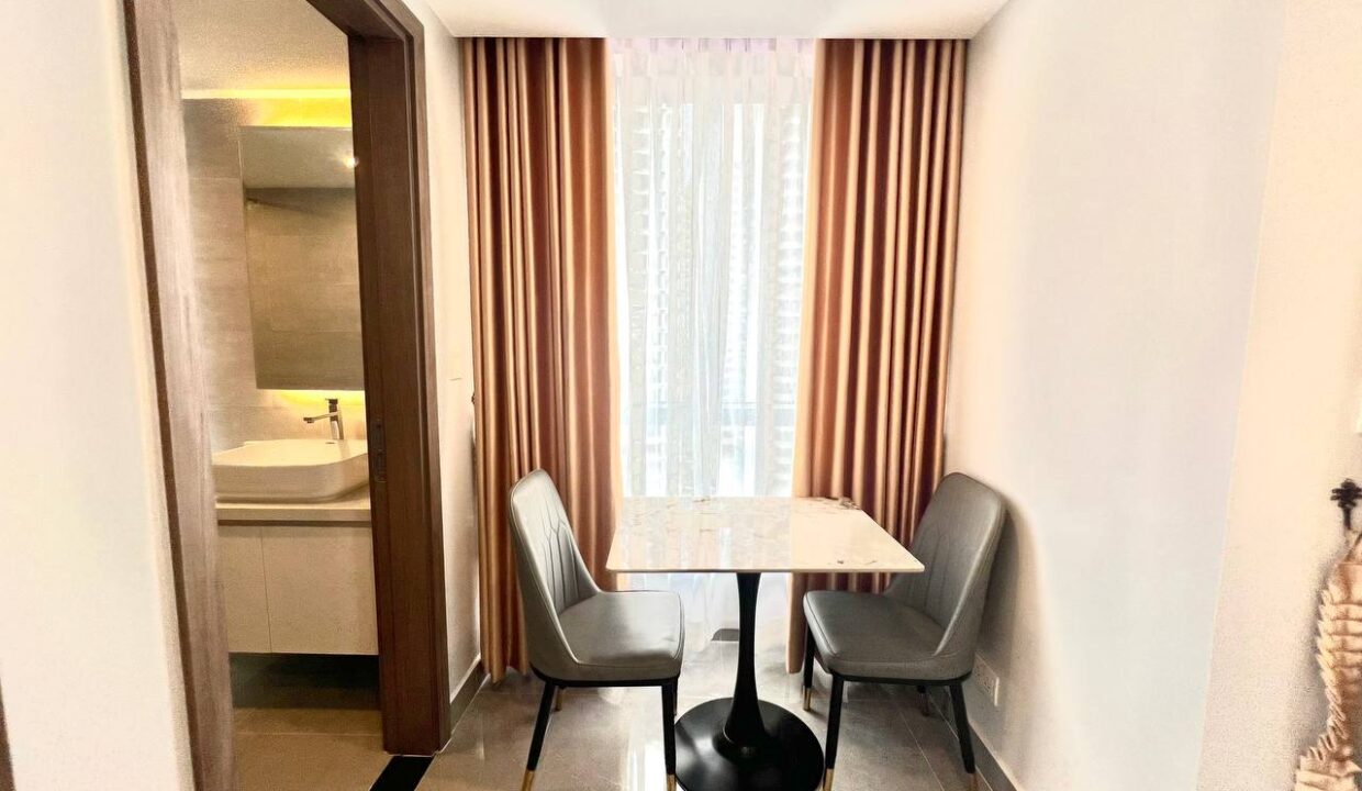 1 Bedroom Condo For Rent Boeung Trabek Phnom Penh - US450 Dinning Table