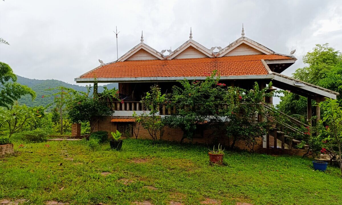 Luxury Wooden House For Sale in Kep