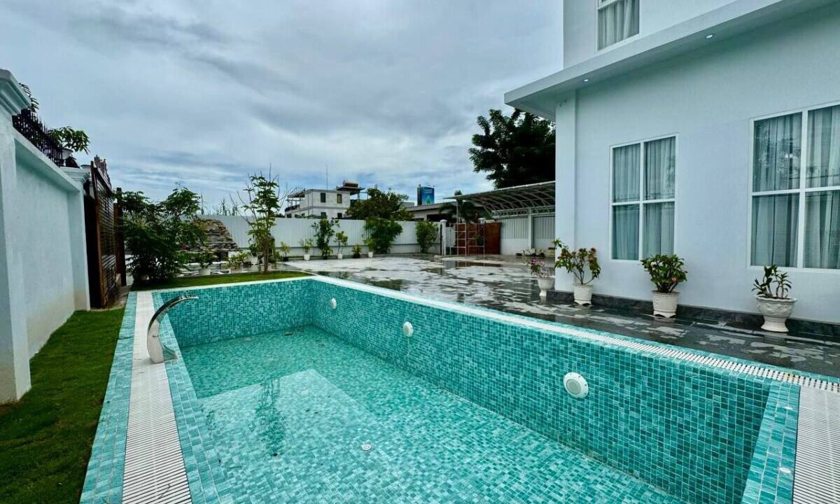 Villa for rent in Phnom penh with swimming pool