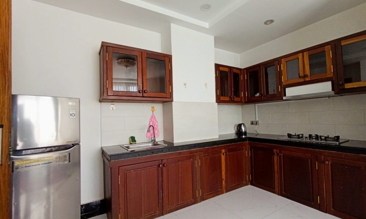 21Units Apartment Building for Lease in Toul Tom Pong (Russian Market) - Spacious & Modern Kitchen